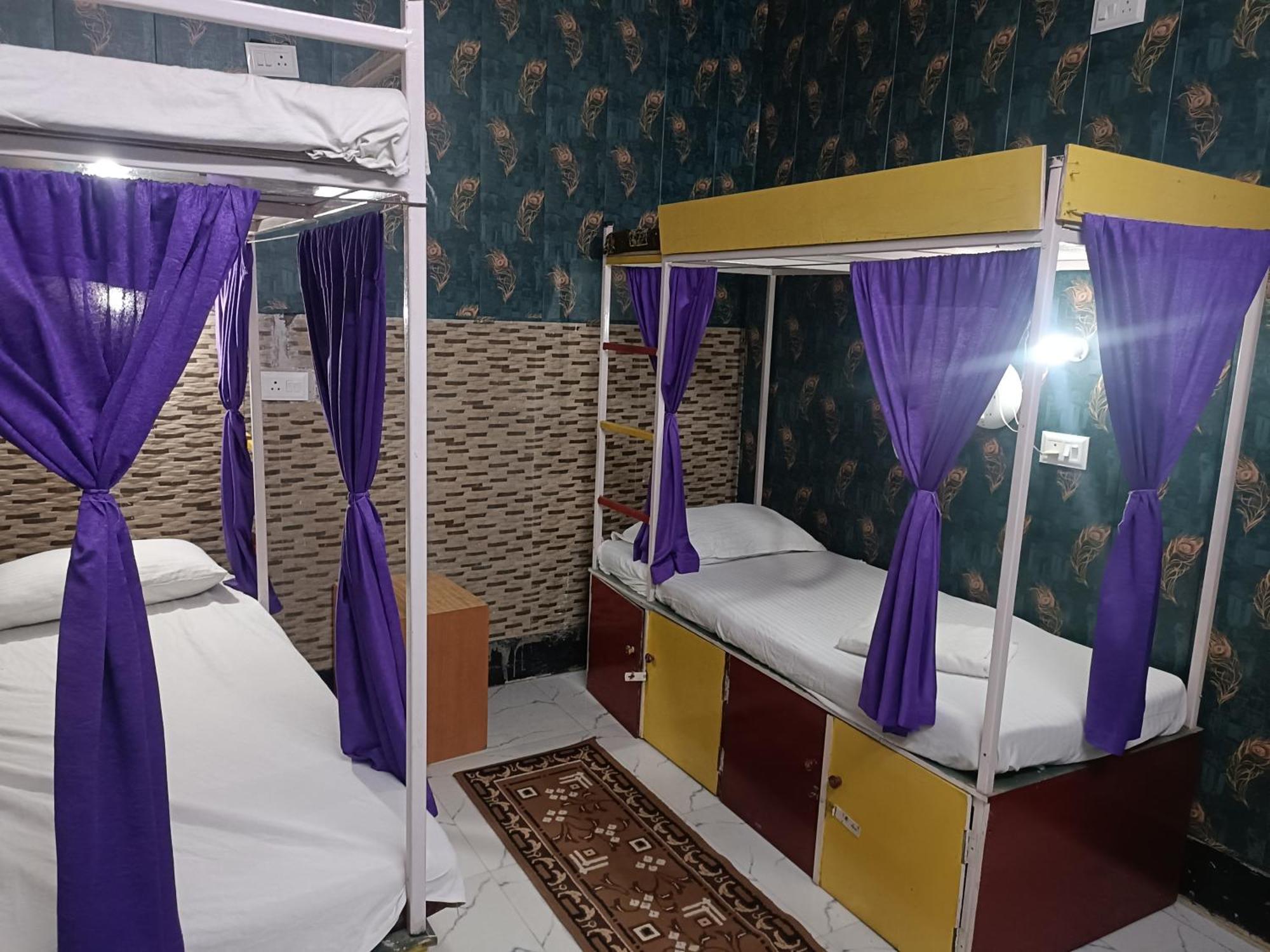 Mohit In Paying Guest House Varanasi Dış mekan fotoğraf