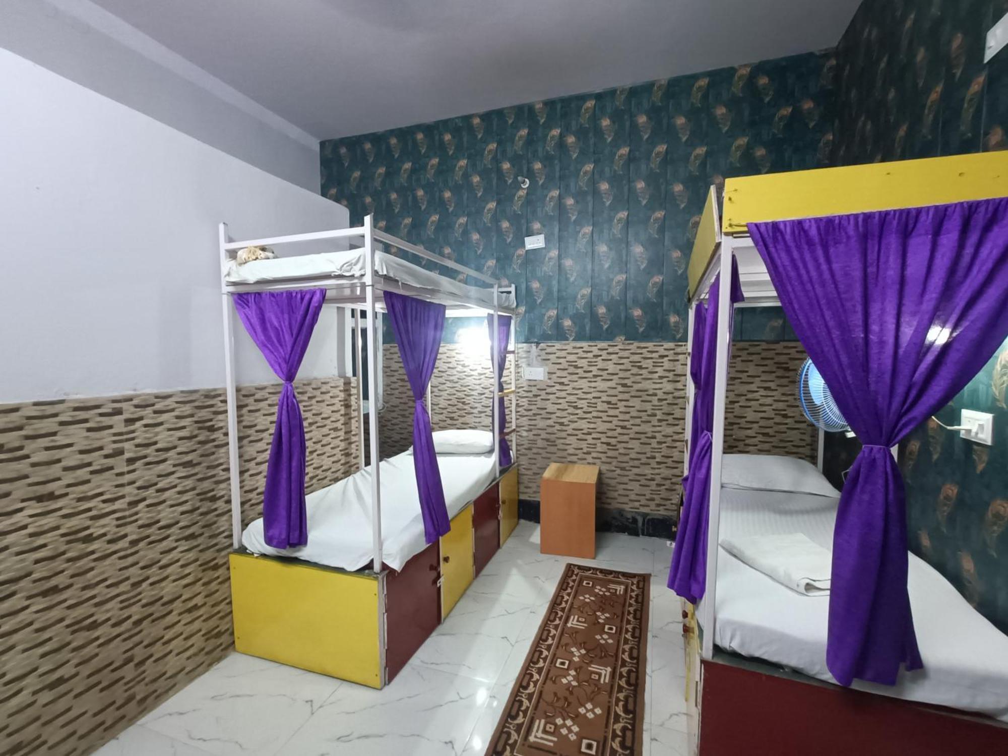 Mohit In Paying Guest House Varanasi Dış mekan fotoğraf