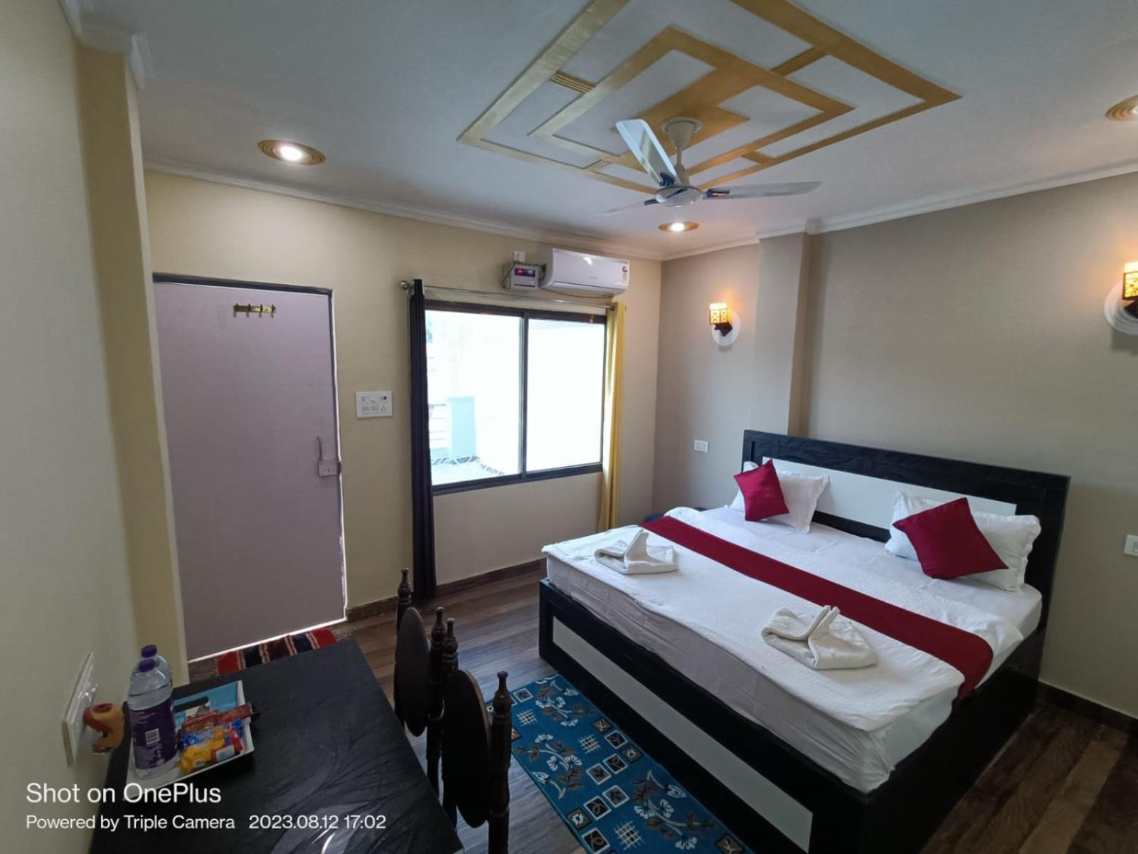 Mohit In Paying Guest House Varanasi Dış mekan fotoğraf